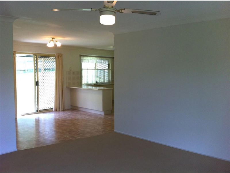 63 Tallagandra Rd, Beenleigh QLD 4207