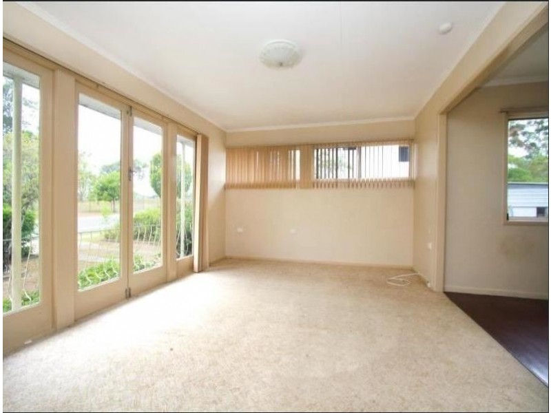 33 Hammel Street, Beenleigh QLD 4207