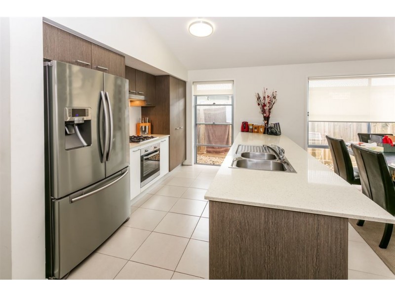 71 Brookside Circuit, Ormeau QLD 4208