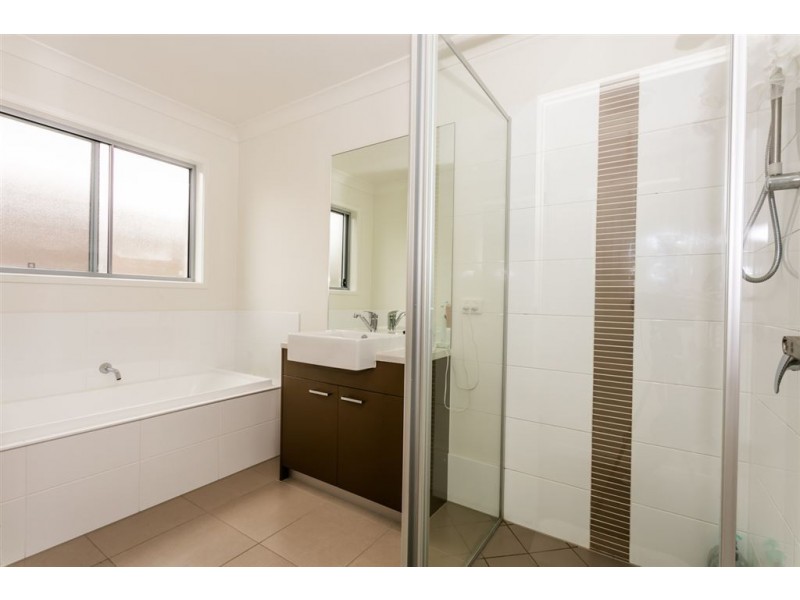 71 Brookside Circuit, Ormeau QLD 4208