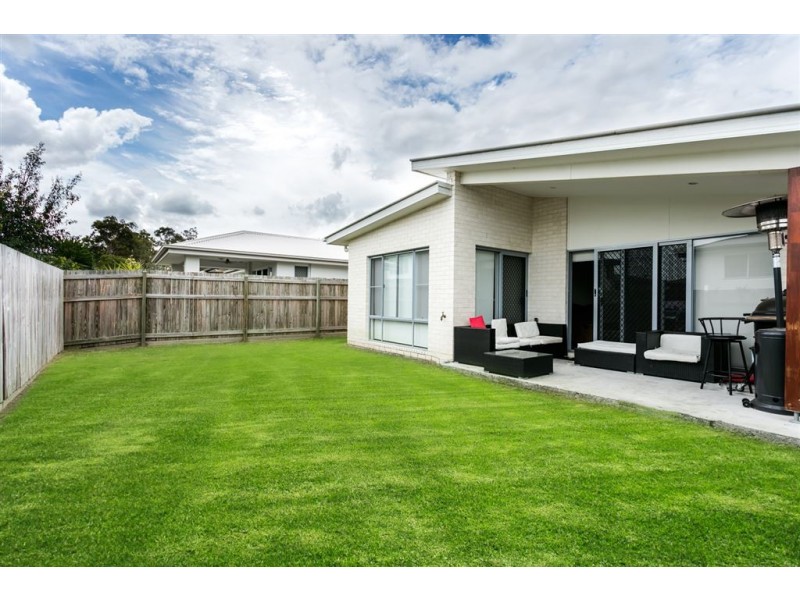 71 Brookside Circuit, Ormeau QLD 4208
