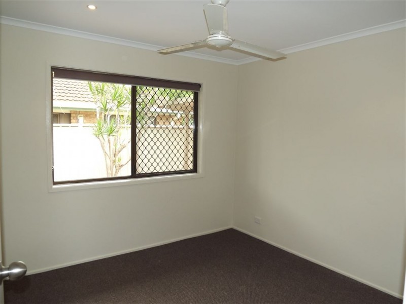 2 Holmes Court, Mount Warren Park QLD 4207