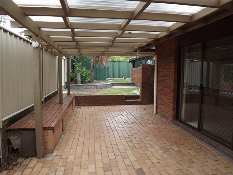 2 Holmes Court, Mount Warren Park QLD 4207
