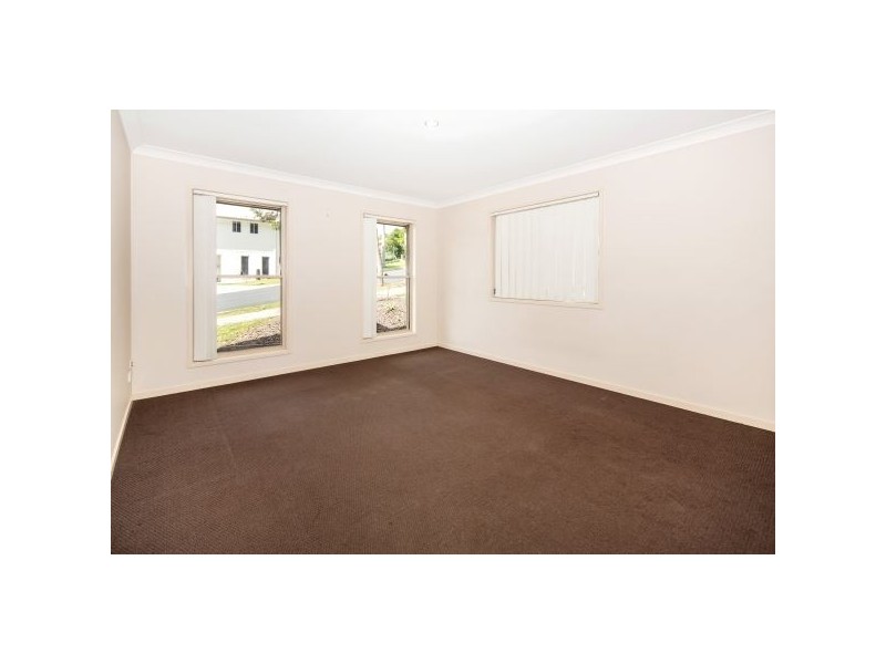 61 Woodlands Blvd, Waterford QLD 4133