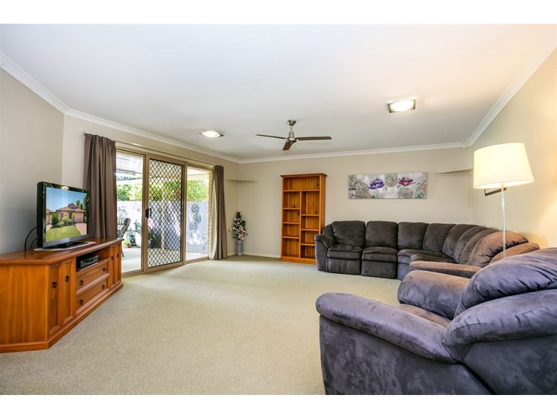 6 Ku-Ring-Gai Close, Loganholme QLD 4129