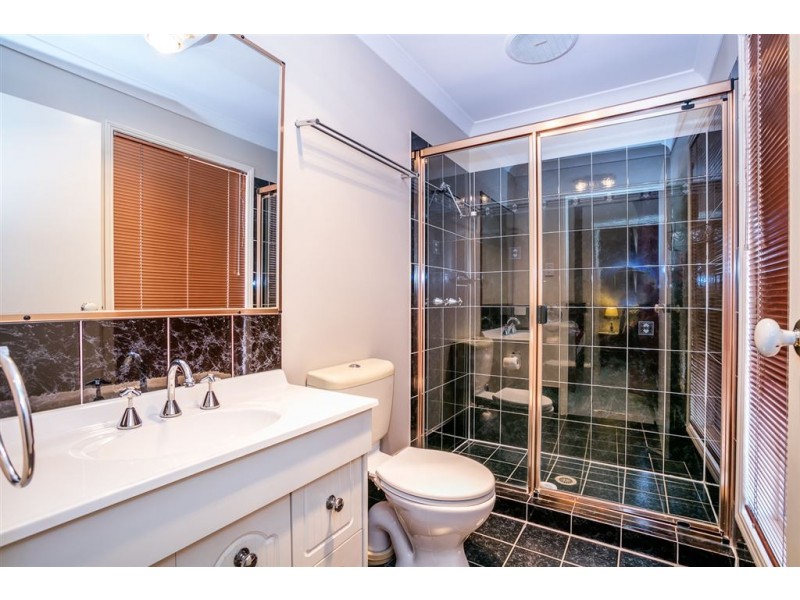 6 Ku-Ring-Gai Close, Loganholme QLD 4129