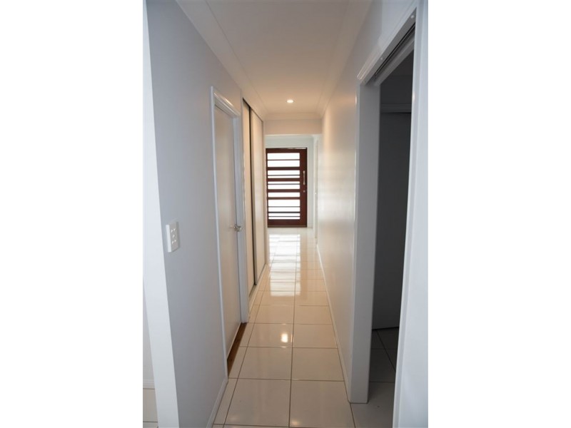 39 Sandover Circuit, Holmview QLD 4207