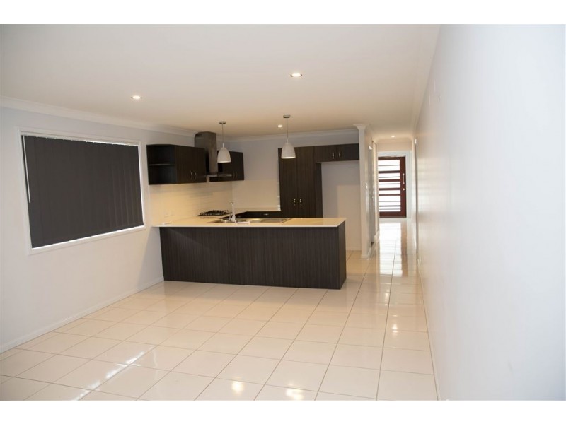 39 Sandover Circuit, Holmview QLD 4207