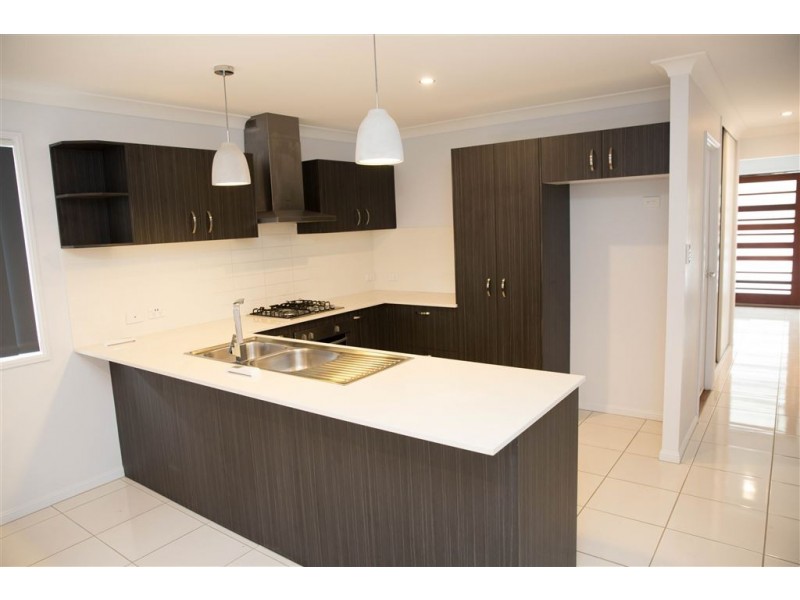 39 Sandover Circuit, Holmview QLD 4207