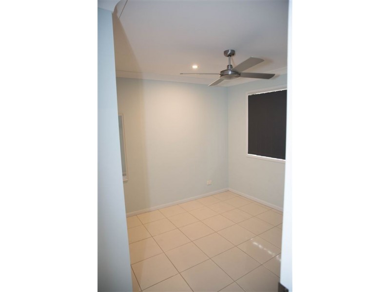 39 Sandover Circuit, Holmview QLD 4207