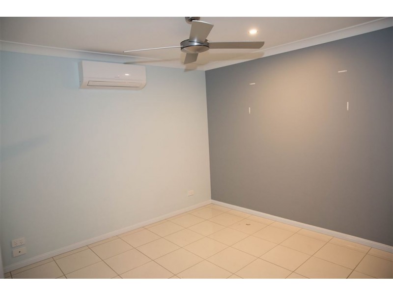 39 Sandover Circuit, Holmview QLD 4207