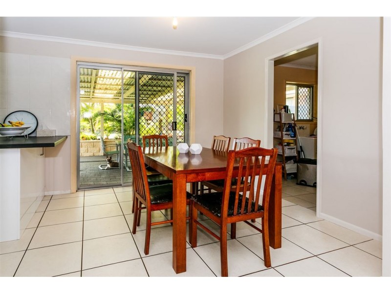 16 Farrow Street, Daisy Hill QLD 4127