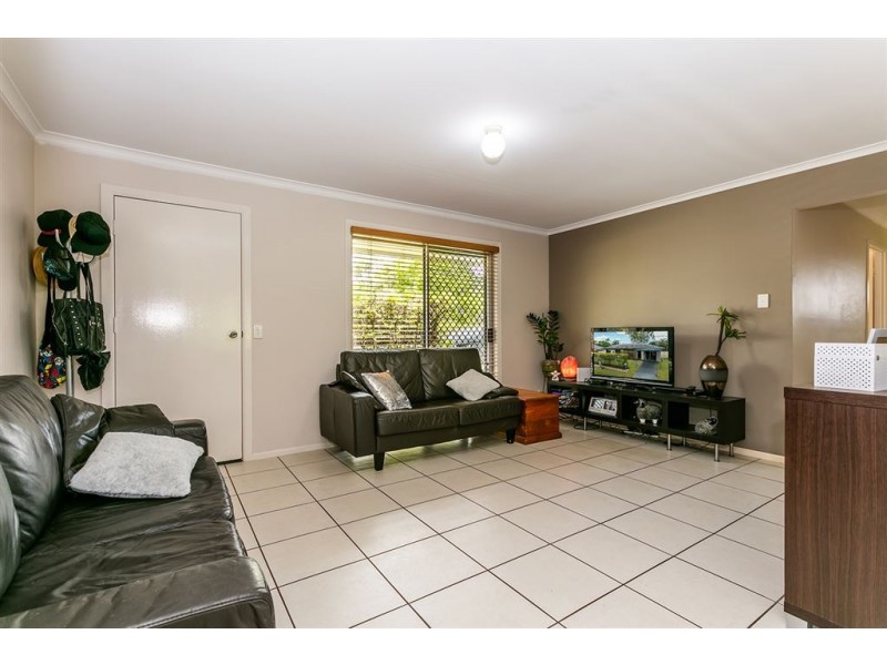 16 Farrow Street, Daisy Hill QLD 4127