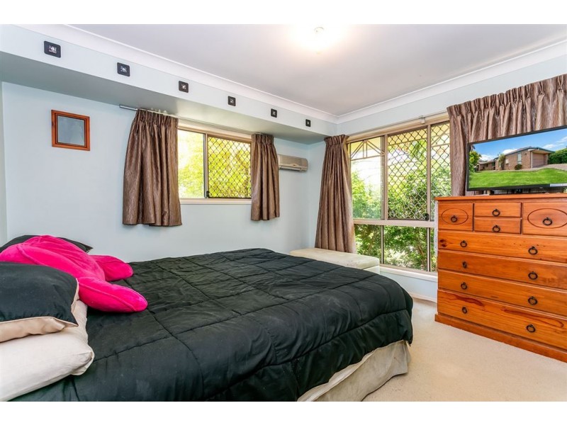62 Overland Drive, Edens Landing QLD 4207