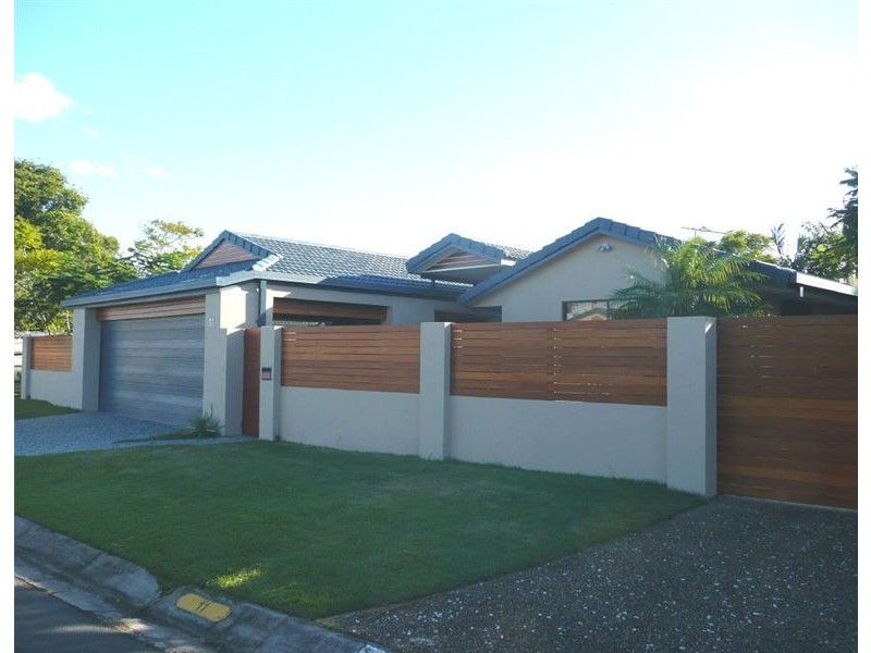 11 Glendevon Cres, Mount Warren Park QLD 4207