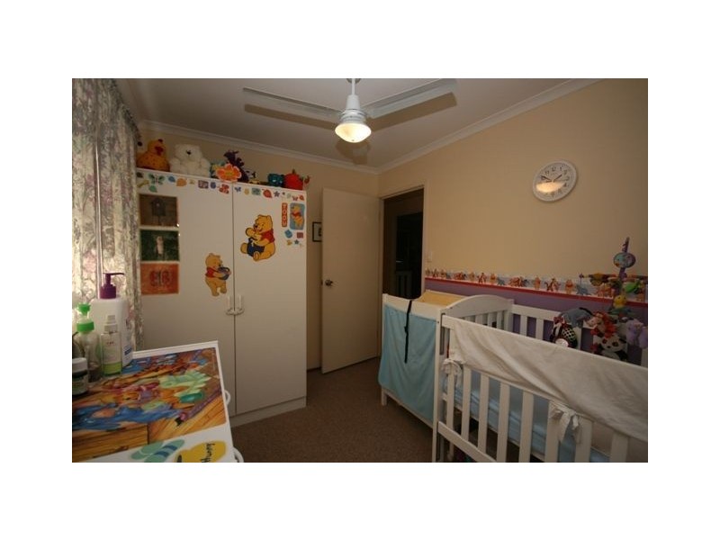 11 Glendevon Cres, Mount Warren Park QLD 4207