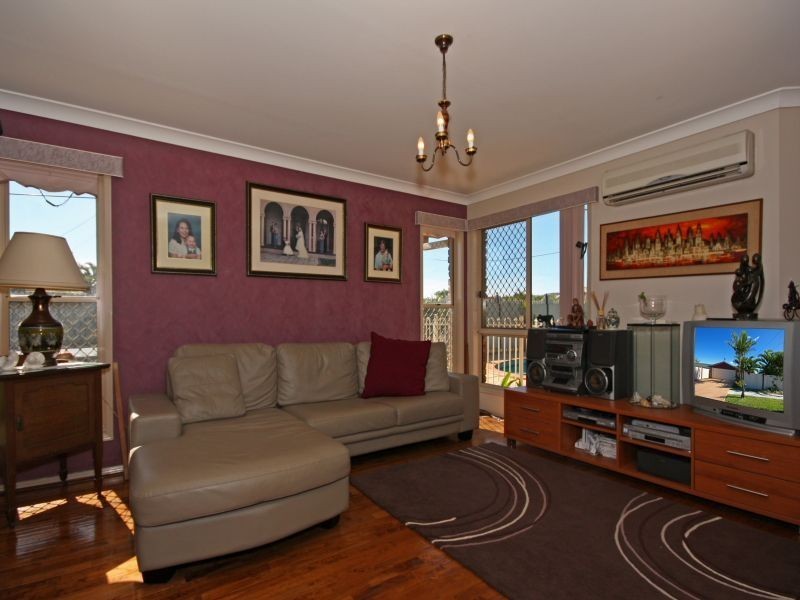 9 Carlyon Street, Mount Warren Park QLD 4207