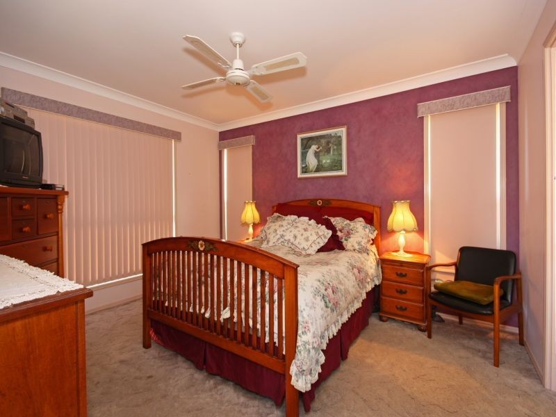 9 Carlyon Street, Mount Warren Park QLD 4207