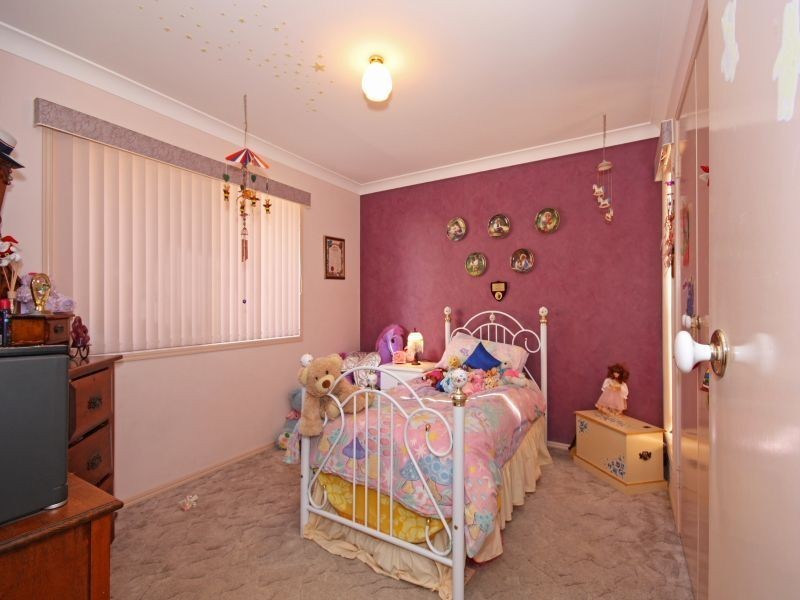 9 Carlyon Street, Mount Warren Park QLD 4207