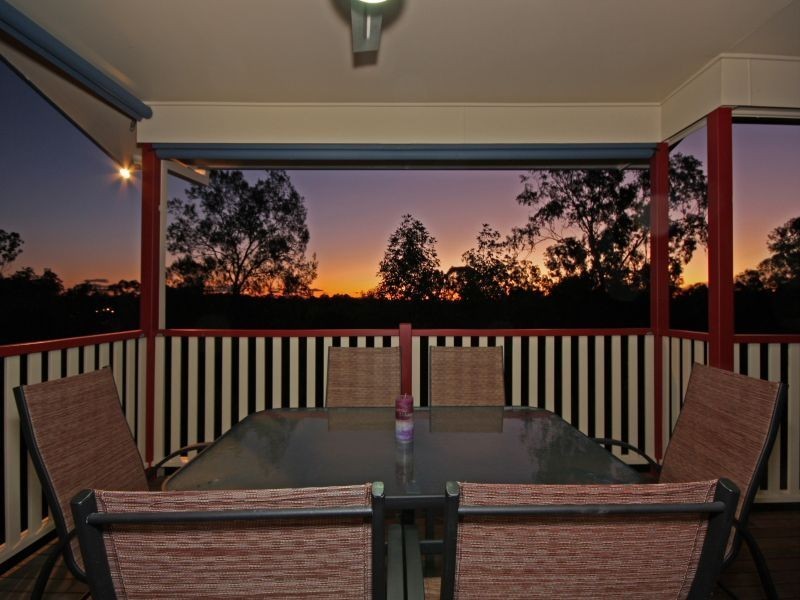 16 Yarraman Chase, Waterford QLD 4133