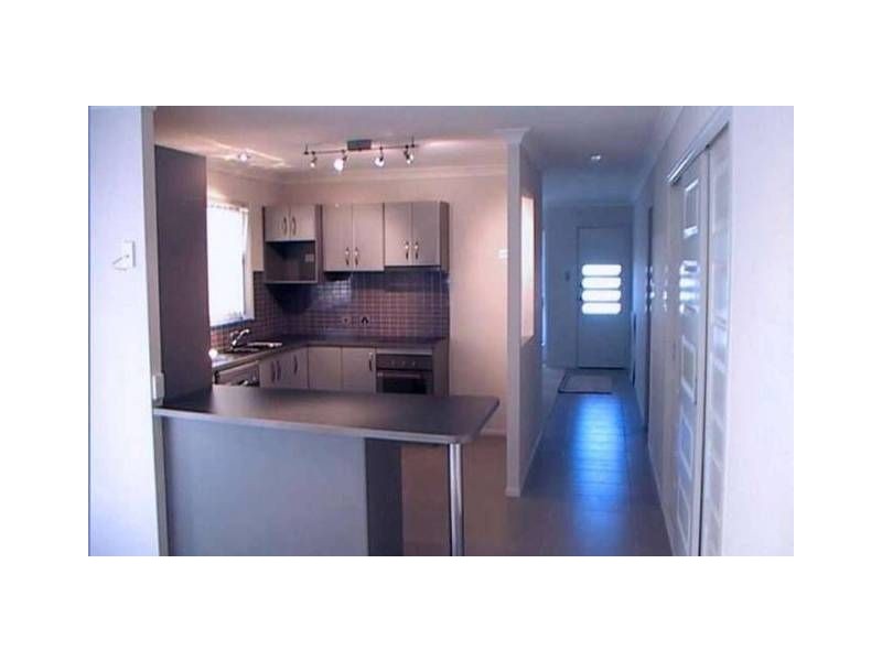 18 Yarraman Chase, Waterford QLD 4133