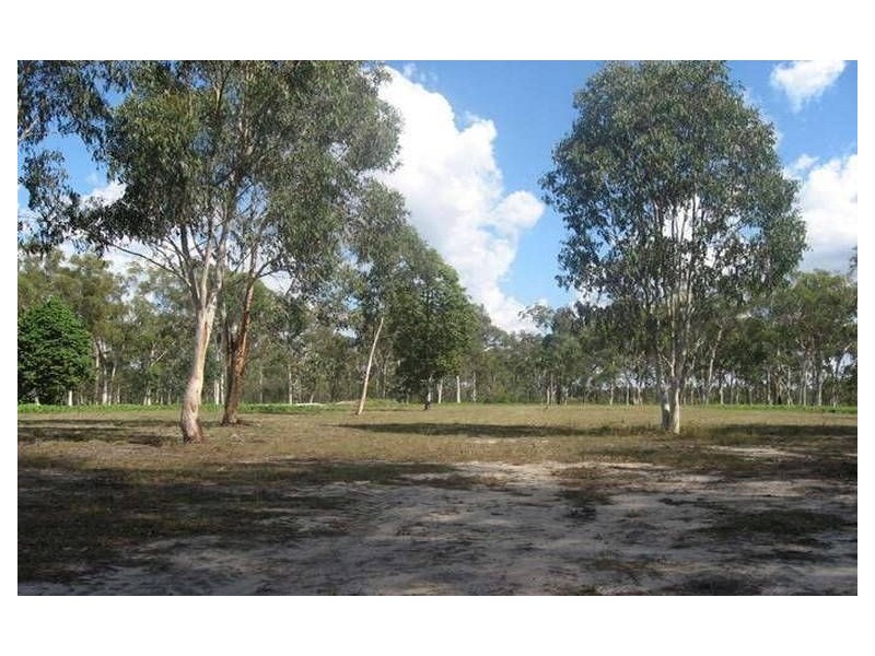 316 Granger Rd, Park Ridge South QLD 4125