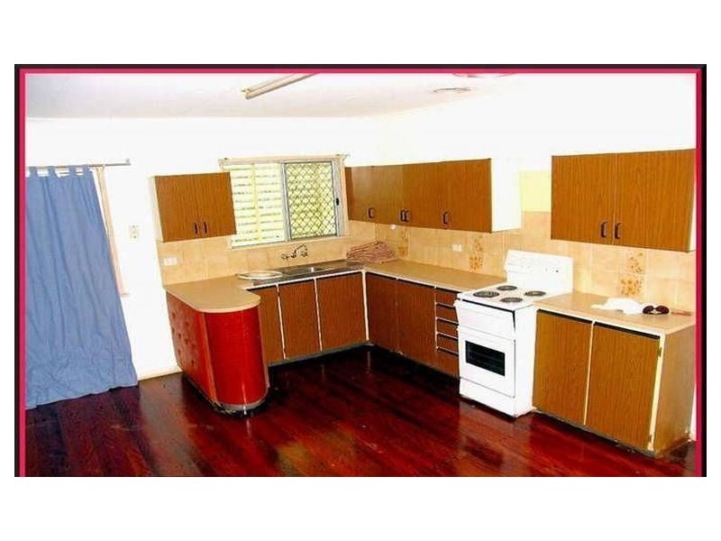 31 Elm Avenue, Woodridge QLD 4114