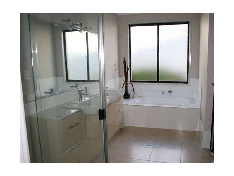 44 Carnarvon Crescent, Waterford QLD 4133