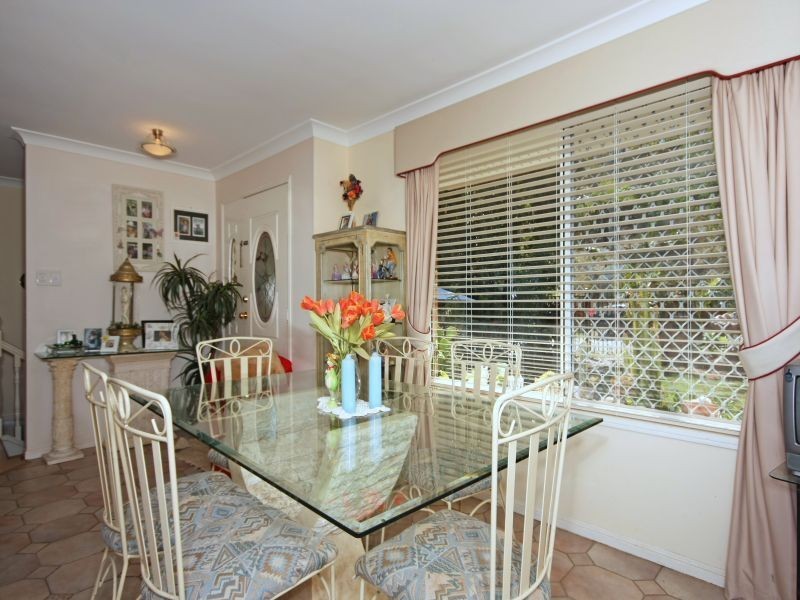 15 Lenna Ct, Mount Warren Park QLD 4207