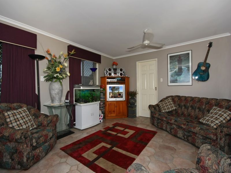 15 Lenna Ct, Mount Warren Park QLD 4207