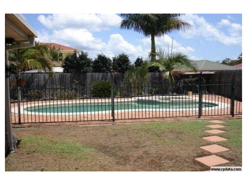 14 Lake Amaroo Court, Logan Reserve QLD 4133