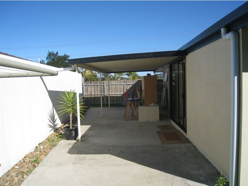 33 Robert Stanley Drive, Mount Warren Park QLD 4207