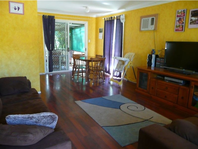 11 Natone Ct, Edens Landing QLD 4207