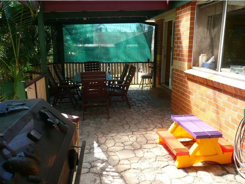 11 Natone Ct, Edens Landing QLD 4207