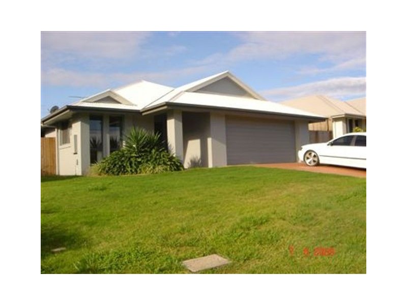 8 Hazelmere Crescent, Ormeau QLD 4208