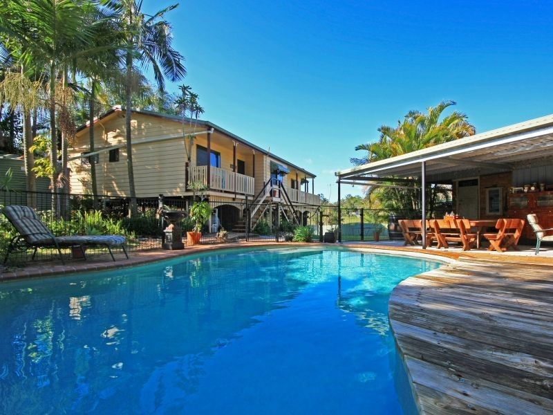 179-181 Loganlea Rd, Loganlea QLD 4131