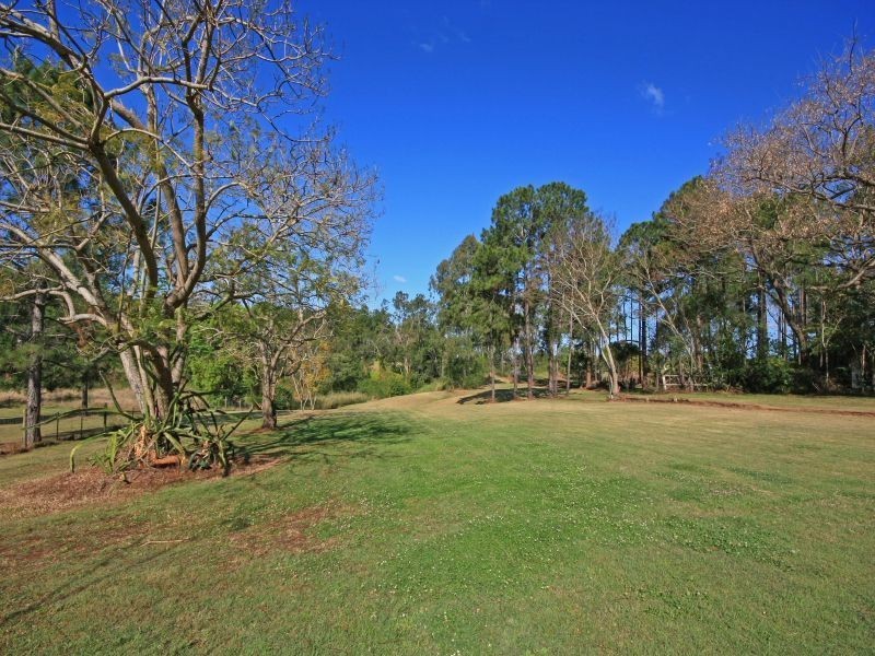 179-181 Loganlea Rd, Loganlea QLD 4131