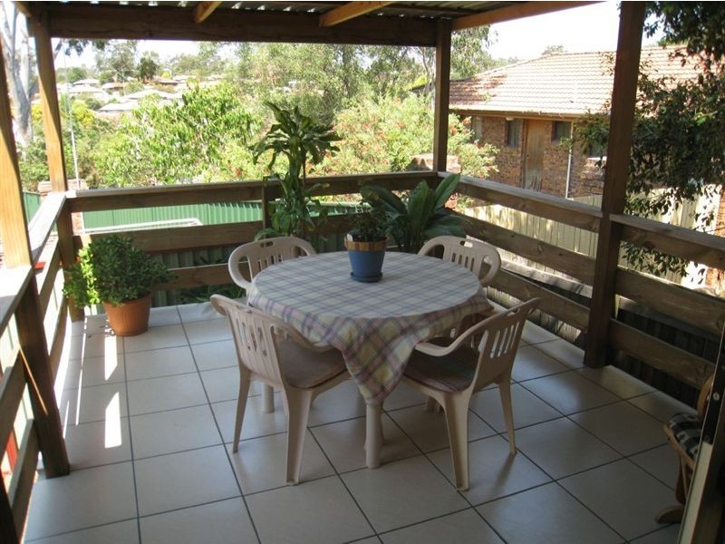 18 Tregana Cct, Edens Landing QLD 4207