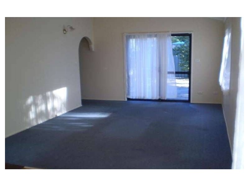 23 Schweitzer St, Mount Warren Park QLD 4207