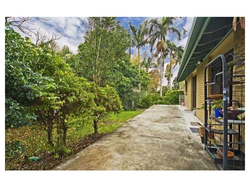 23 Schweitzer St, Mount Warren Park QLD 4207