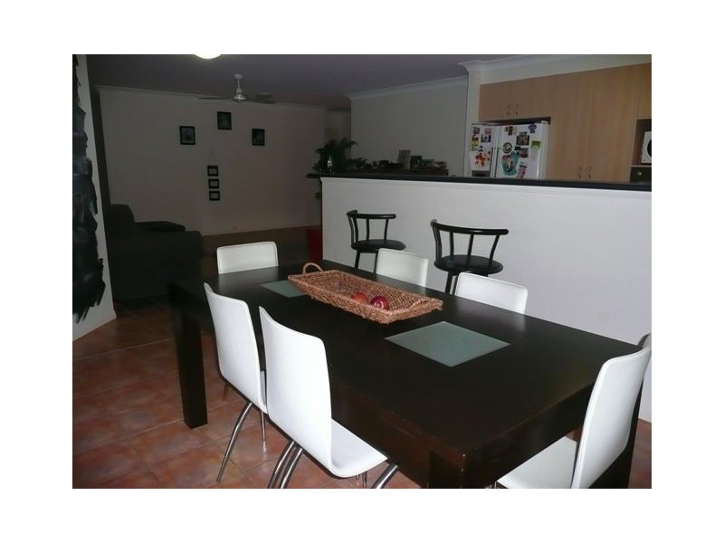 7 Barber Ct, Waterford QLD 4133