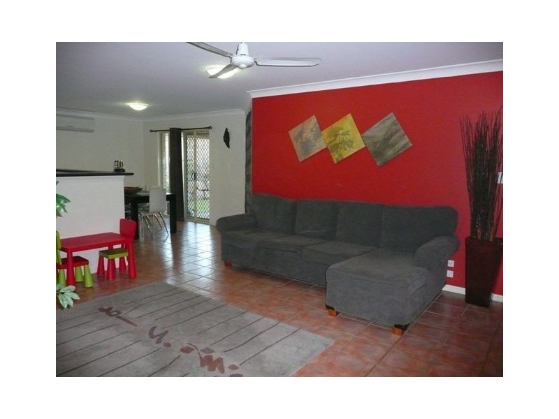7 Barber Ct, Waterford QLD 4133