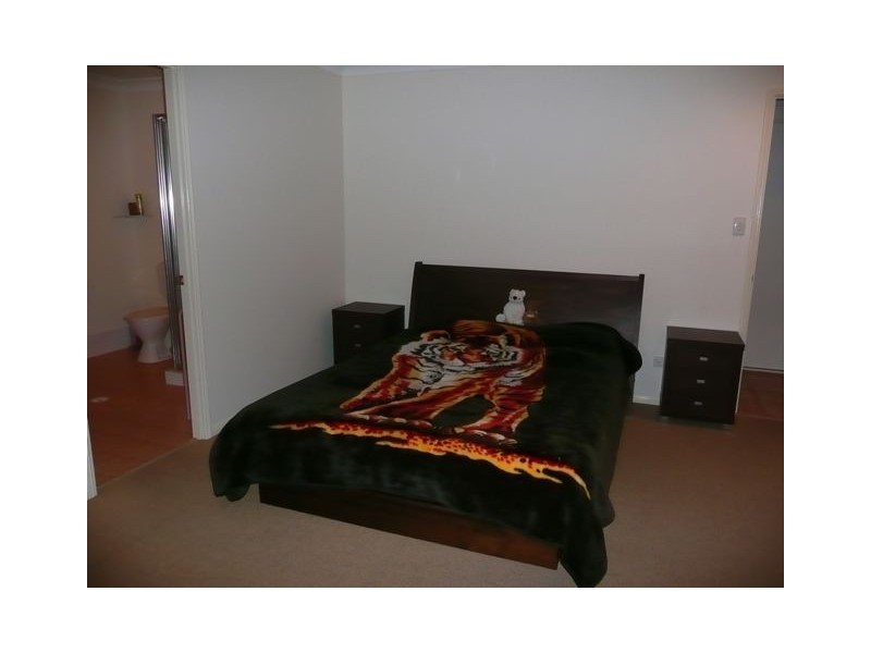7 Barber Ct, Waterford QLD 4133