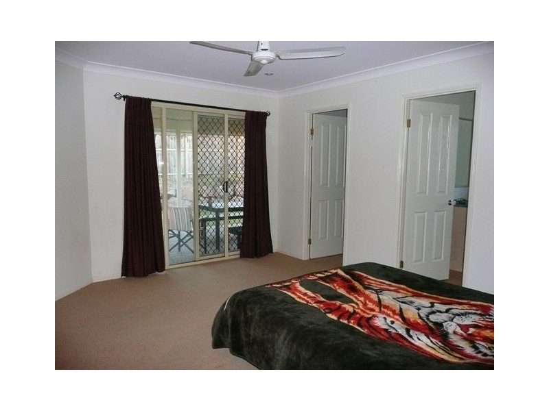 7 Barber Ct, Waterford QLD 4133