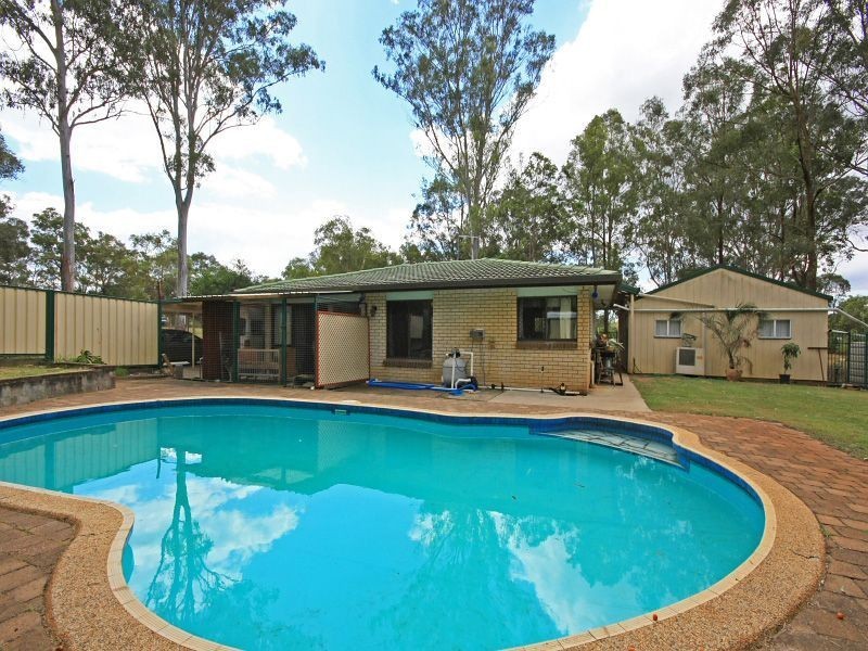 114 Rossmore Rd, Logan Reserve QLD 4133