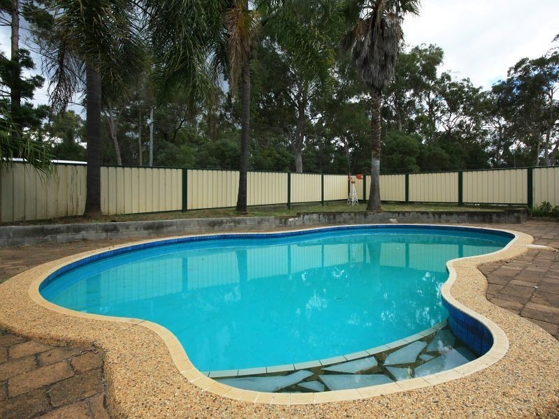 114 Rossmore Rd, Logan Reserve QLD 4133