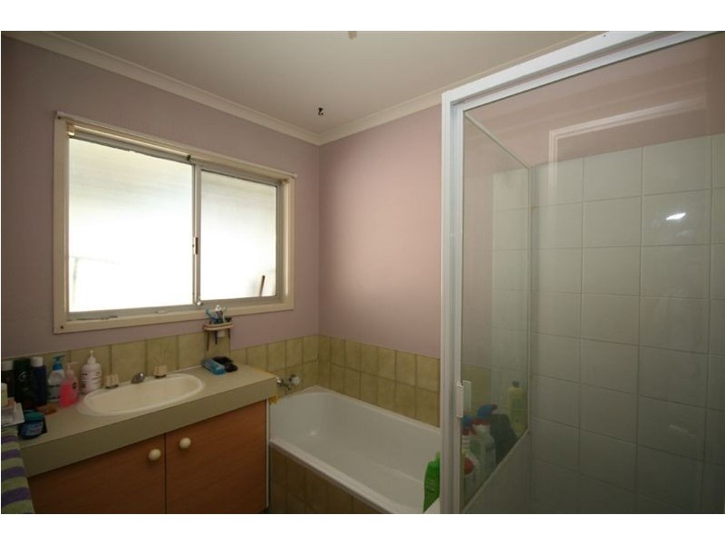 8 Hazel Place, Beenleigh QLD 4207