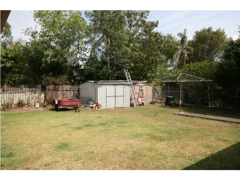 8 Hazel Place, Beenleigh QLD 4207