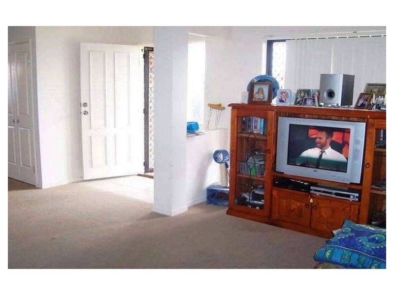 5 Bella Vista Cct, Edens Landing QLD 4207