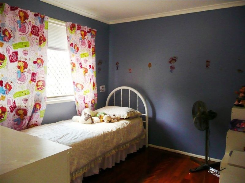 3 Hazel Place, Beenleigh QLD 4207